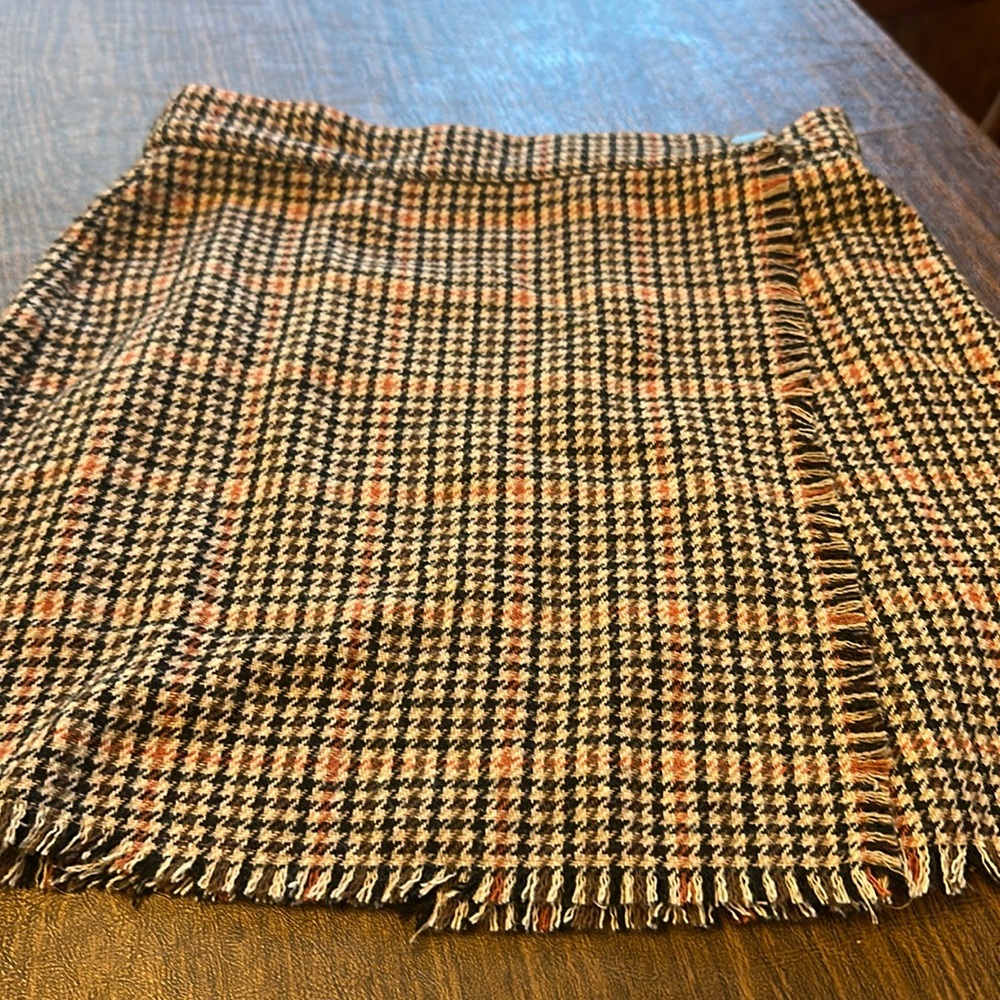 Urban Outfitters UO adorable preppy  brown plaid Mini Skirt in Size Small